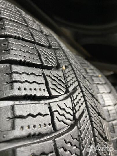 Michelin X-Ice XI3 215/65 R17 99T
