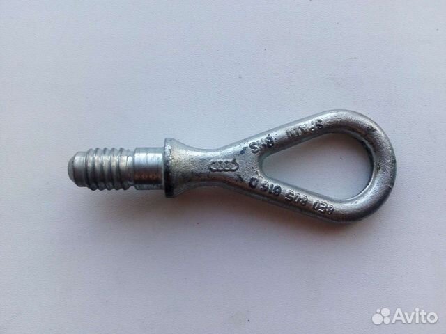 Буксировочный крюк