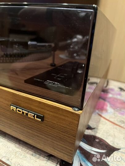 Проигрыватель винила rotel RP-3000