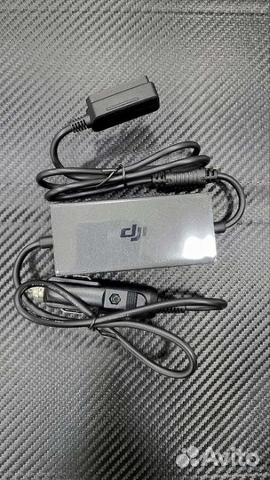 Автомобильная зарядка DJI
