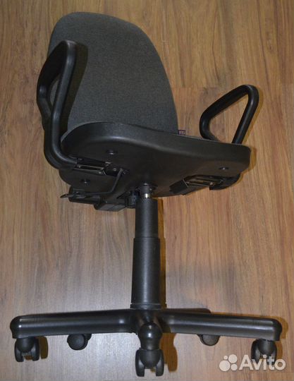 Офисное кресло бу