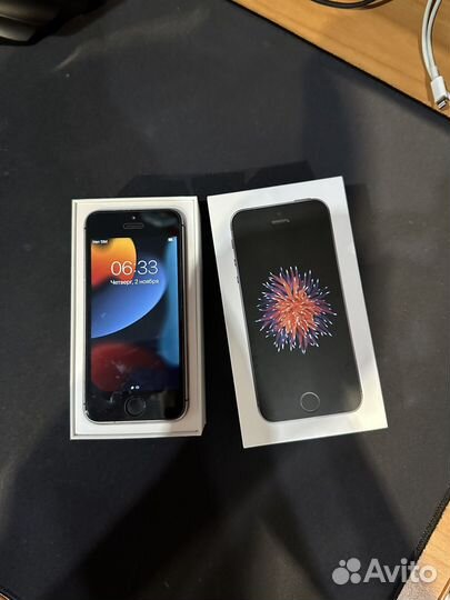 iPhone SE, 32 ГБ