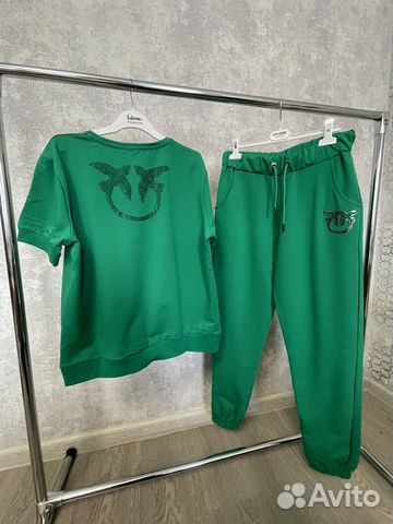 Костюм женский