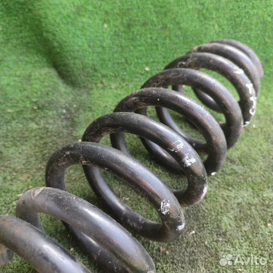 Пружина задняя Suzuki Grand Vitara/Escudo TD54