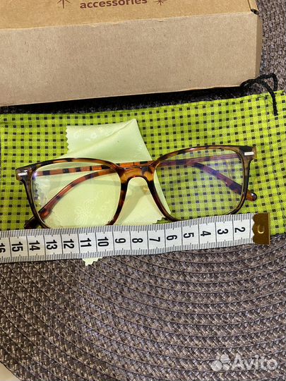 Очки имиджевые