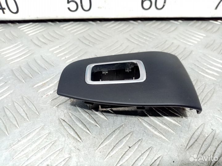 Б/У Накладка кнопки стеклоподъемника W222#001