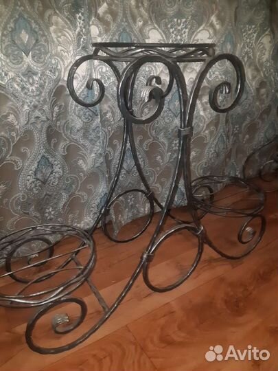 Подставка для цветов напольная