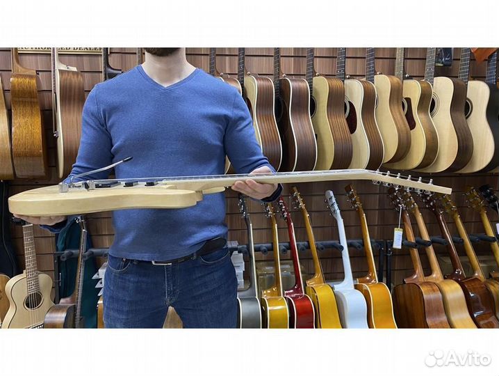 Caraya E226N Электрогитара, цвет натуральный