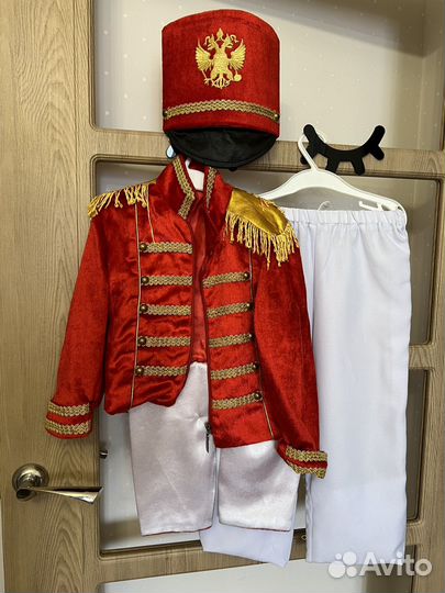 Костюм гусара или щелкунчика