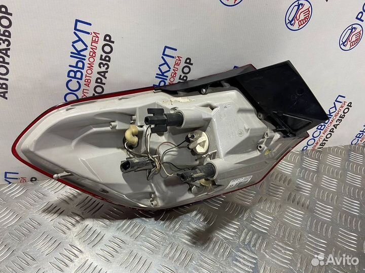 Фонарь правый Opel Astra J