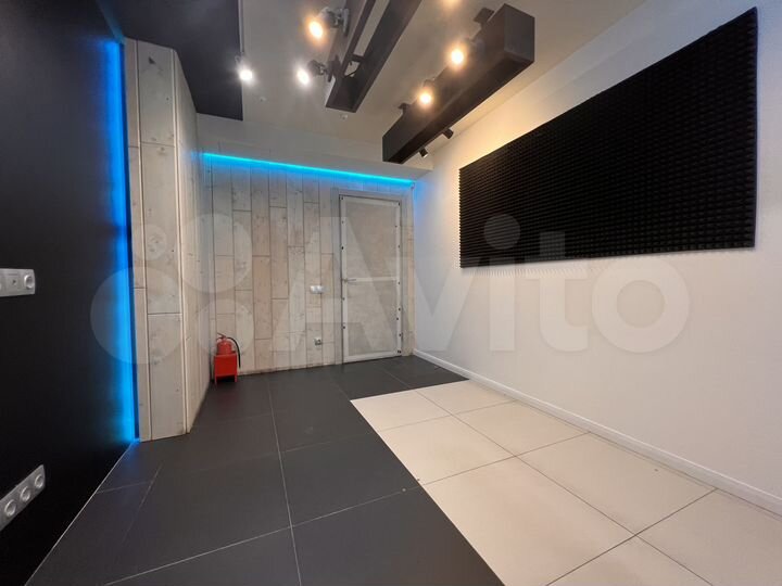 Помещение под офис,салон рядом с юургу 150 м²