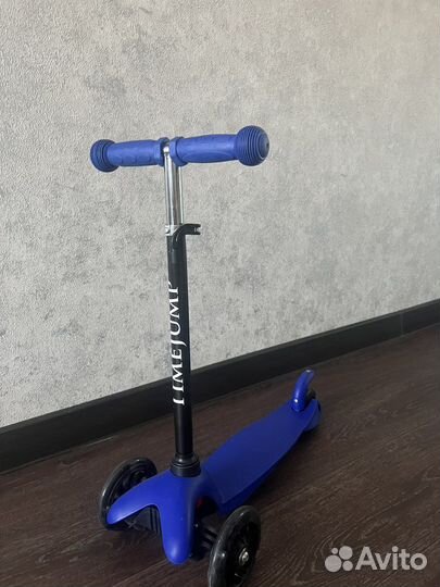 Самокат 3х колесный