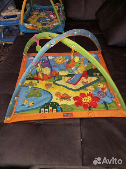 Развивающий коврик