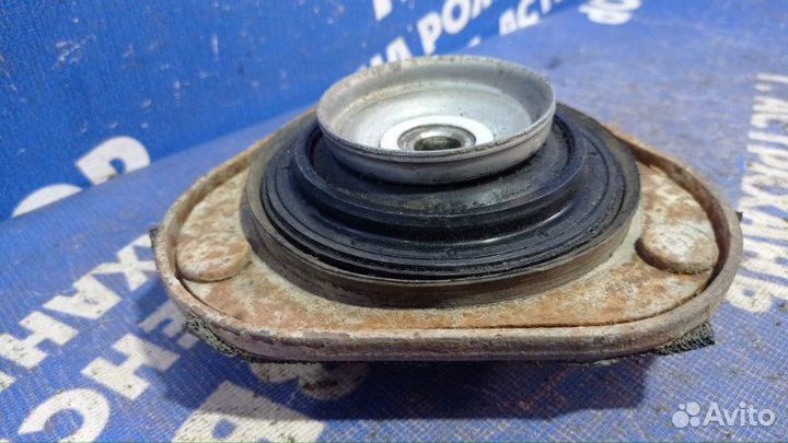 Опора амортизатора Toyota Verso минивен 2ZR-FE