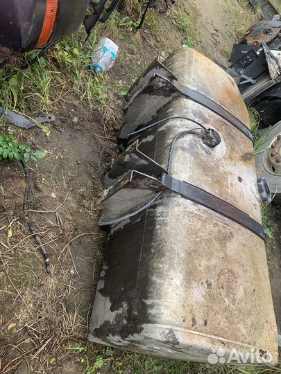 Бак топливный Мерседес Актрос 550л