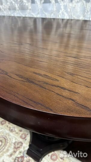 Кухонный стол