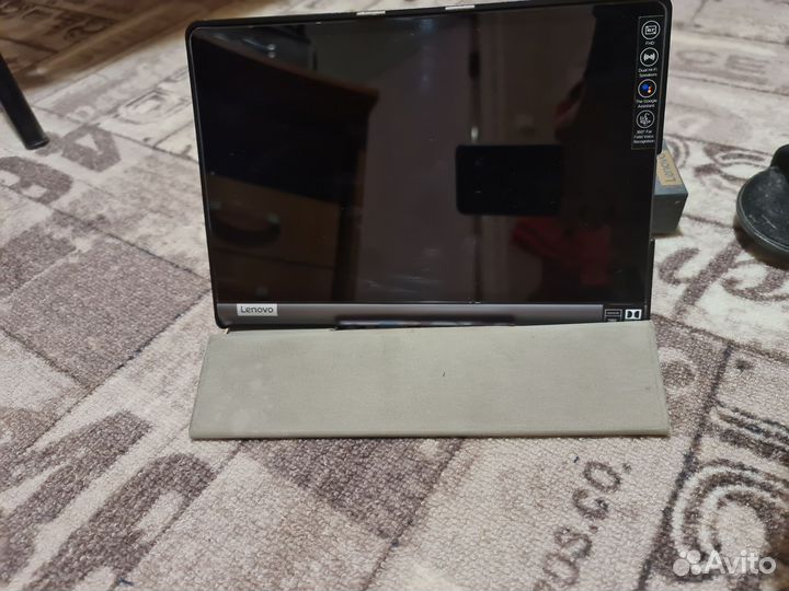 Планшет Lenovo Yoga