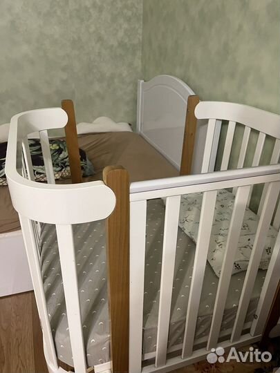 Детская кроватка с маятником транмформер