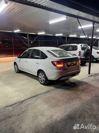 LADA Granta 1.6 МТ, 2023, 1 км