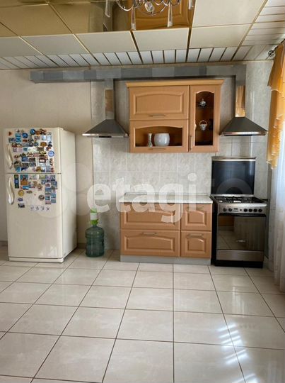 Коттедж 395 м² на участке 25 сот.