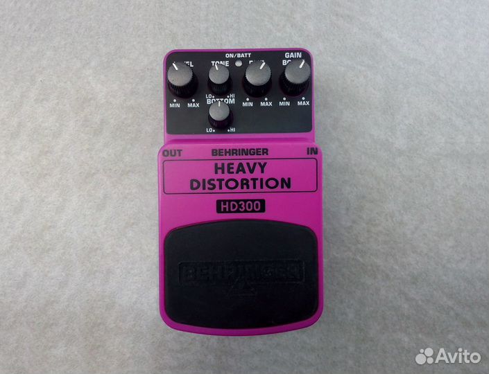 Behringer HD300, Boss MD-2 Mega