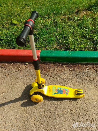 Детский трёхколёсный самокат складной
