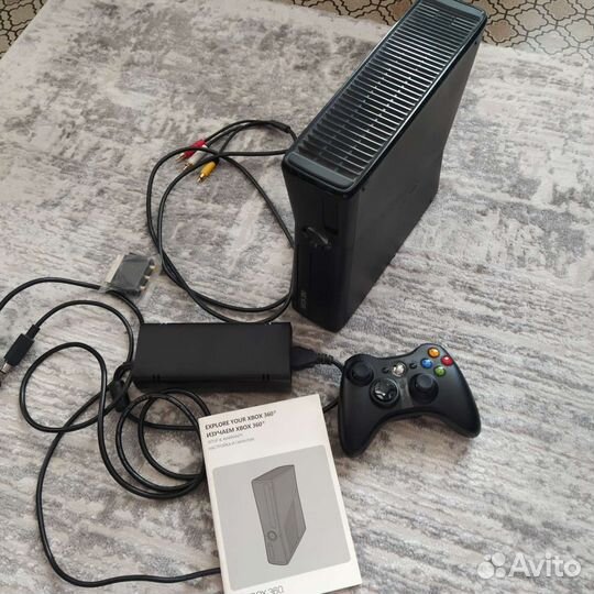 Игровая приставка Microsoft Xbox 360S, Model 1439