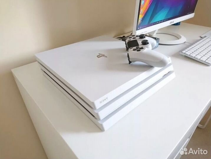 Sony ps4 pro белая 1тб, 450 игр, 2 джоя