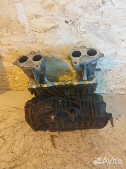 Впускной коллектор LADA Kalina 1