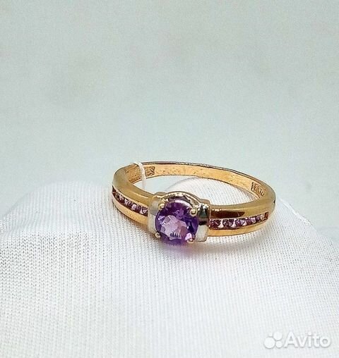 Золотое кольцо с аметистом 17,5р