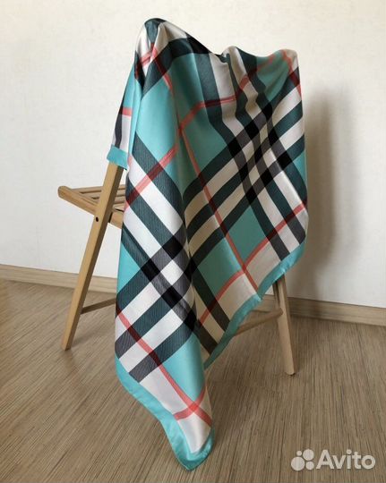 Шелковый женский платок