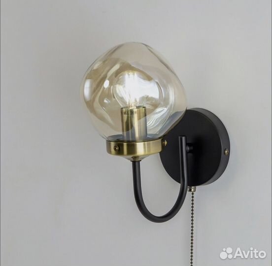 Светилтник настенный бра