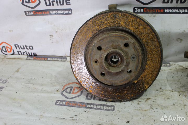 Renault Logan 1 1.4 поворотный кулак правый