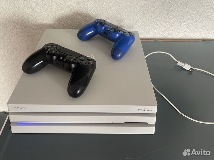 Sony PS4 pro 1tb