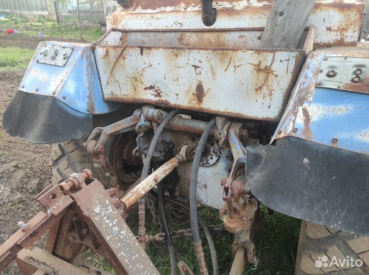 Трактор, 2000