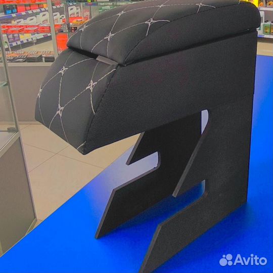 Подлокотник на ваз 2114