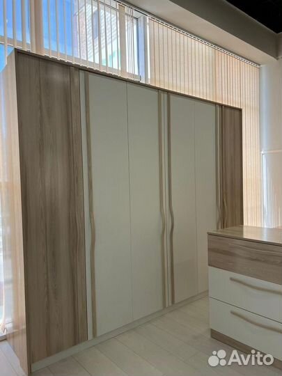 Спальный гарнитур