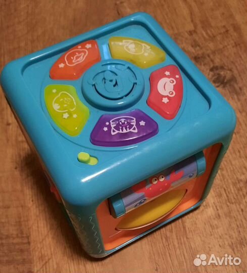 Развивающий музыкальный кубик