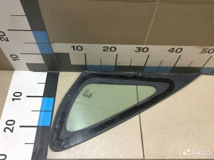 Стекло кузовное правое Ford Focus 2 2005-2008