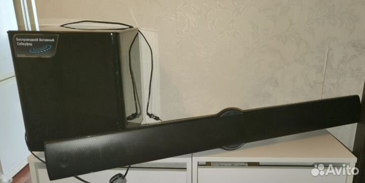 Samsung 3D Blu-ray саундбар HT-E8200