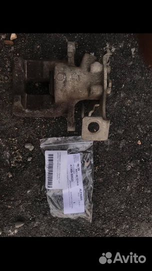 Суппорт toyota corolla