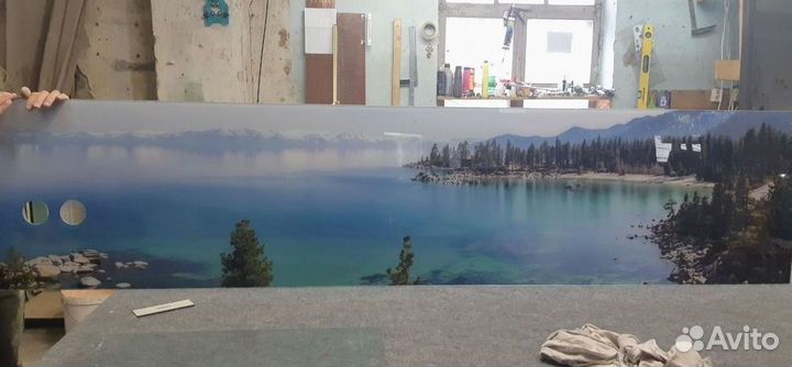 Стеклянный фартук на кухню