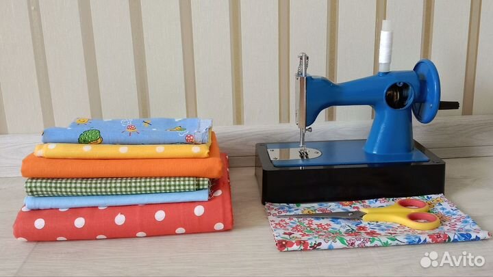 Детская швейная машинка дшм, СССР