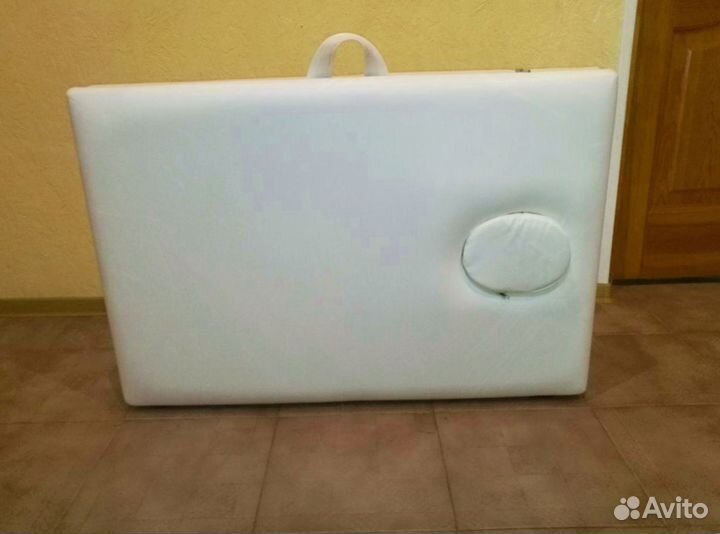 Массажный стол