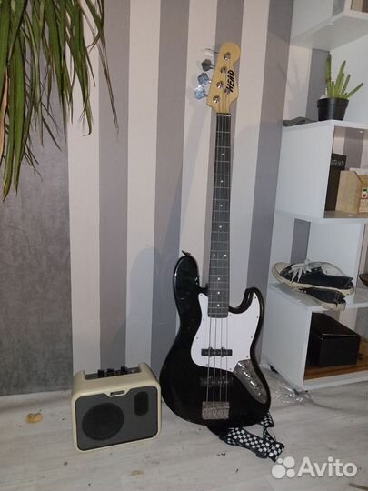 Бас гитара и комбик обмен