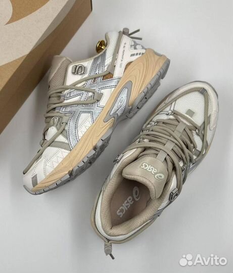 Кроссовки Asics Gel Kahana для спорта и жизни