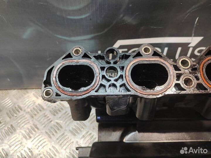 Впускной коллектор Peugeot 307 хэтчбек 1.6 NFU