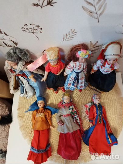 Куклы фарфоровые коллекционные