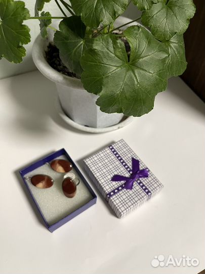 Кормлект украшений Яшма