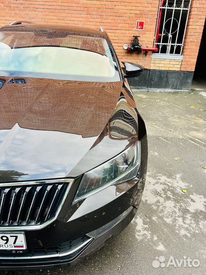 Накладка на зеркала Шкода Суперб 3